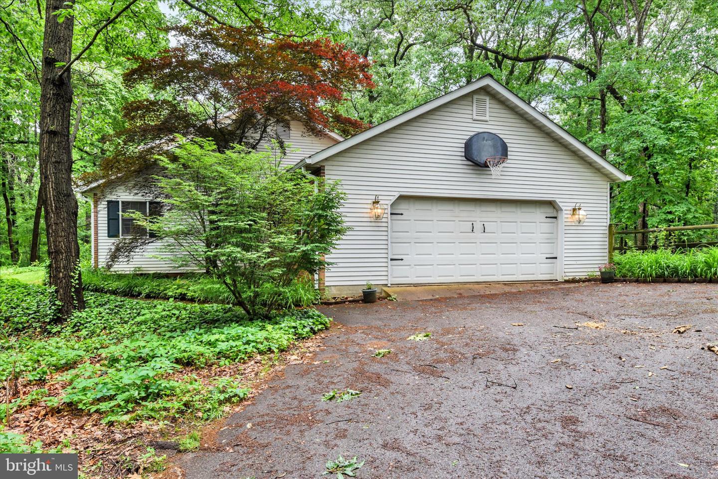 2055 Manchester Rd Property Photo 18