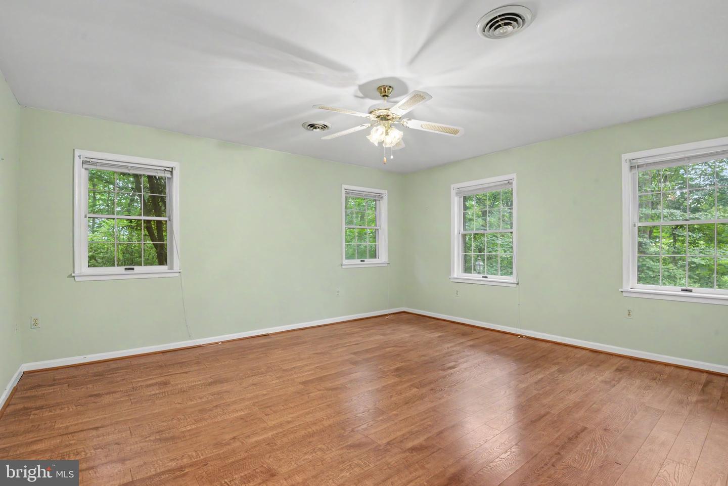 2055 Manchester Rd Property Photo 33