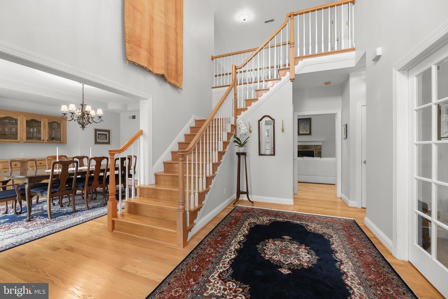 1920 Turnberry Ct Property Photo 3