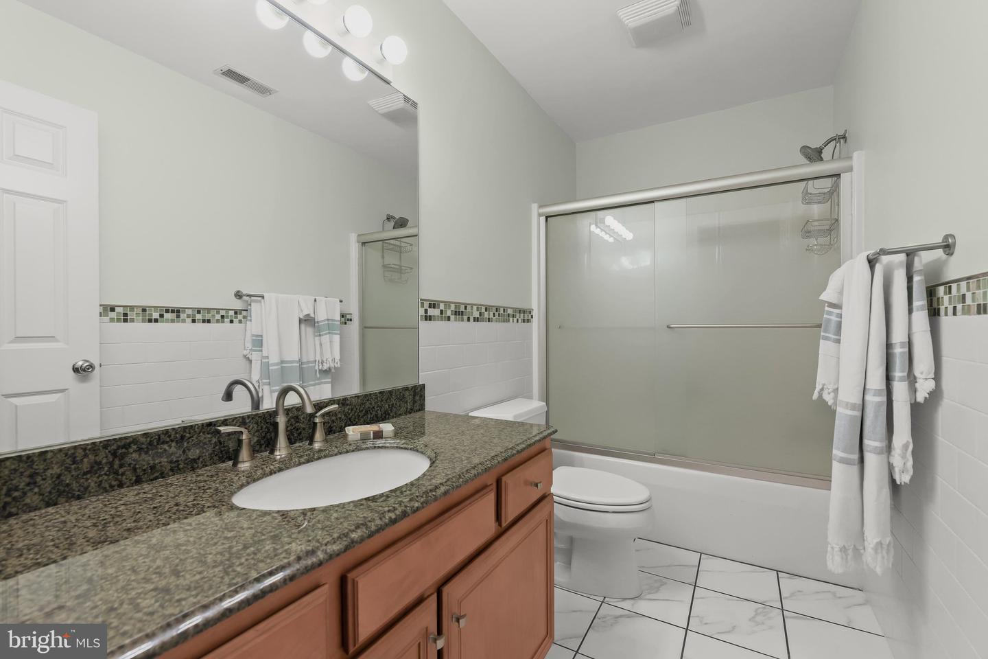 1920 Turnberry Ct Property Photo 42