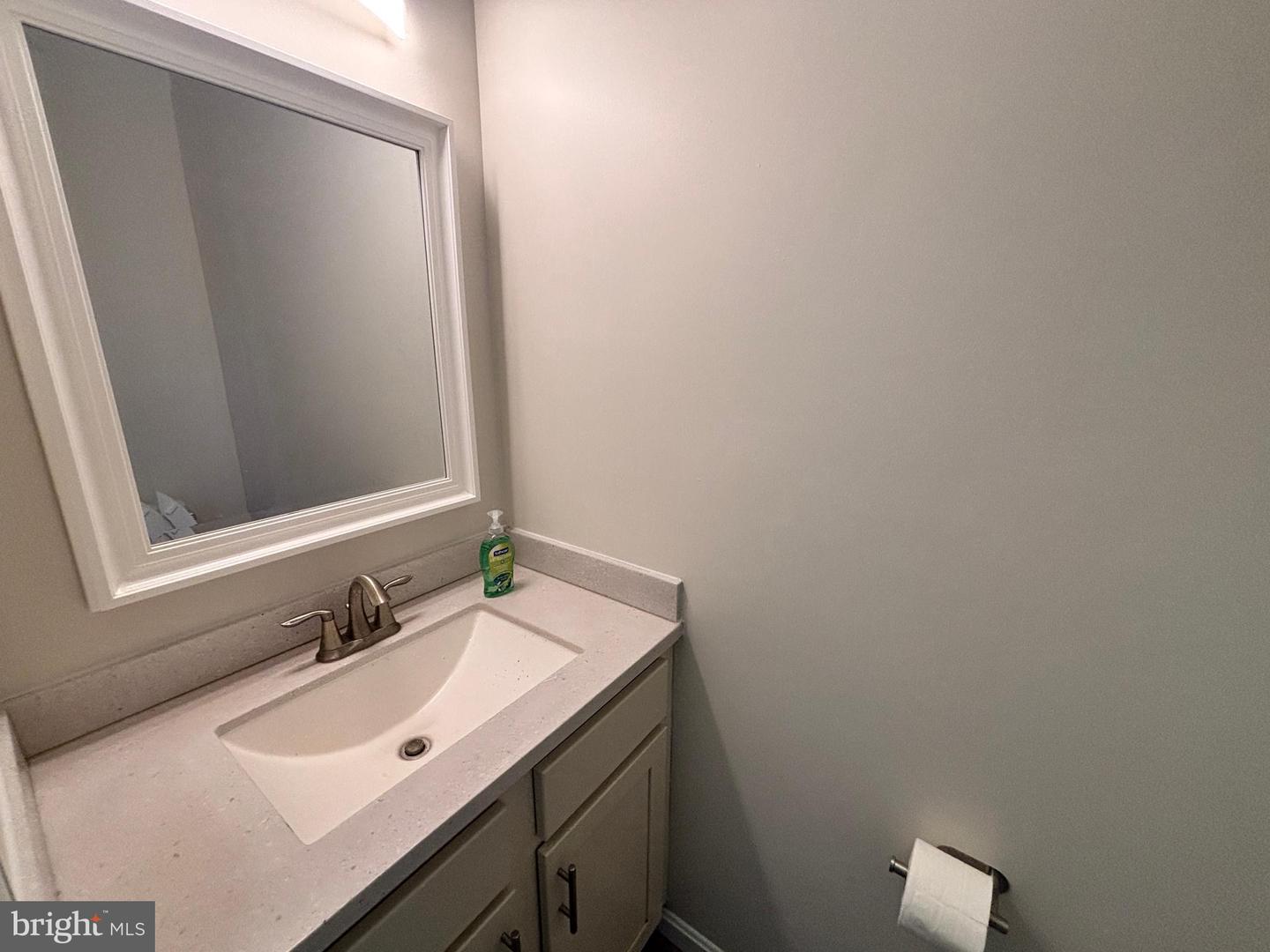 191 E George St Property Photo 21