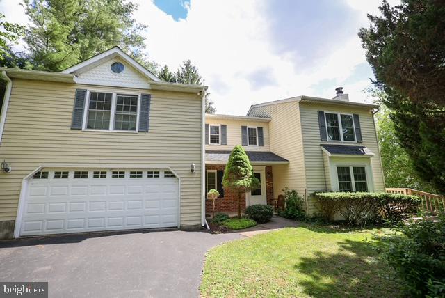 1740 FAIRMOUNT RD Property Photo 1