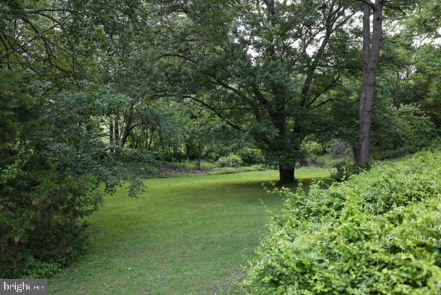 1740 Fairmount Rd Property Photo 79