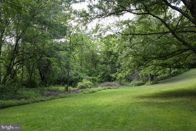 1740 Fairmount Rd Property Photo 82