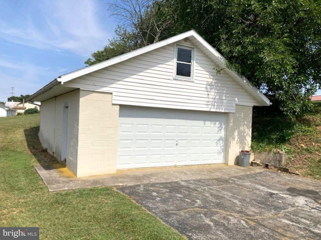 3045 Wood Drive Dr Property Photo 4