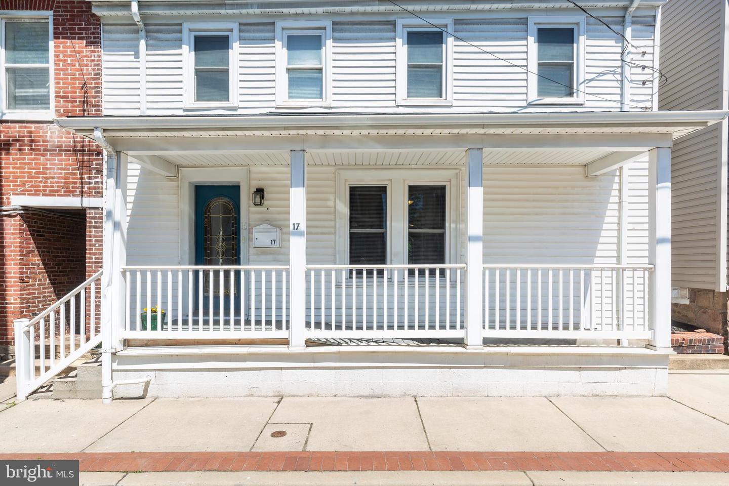 17 York St Property Photo 2