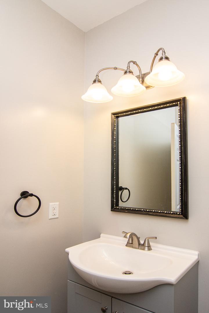 2803 Hilltop Dr Property Photo 15