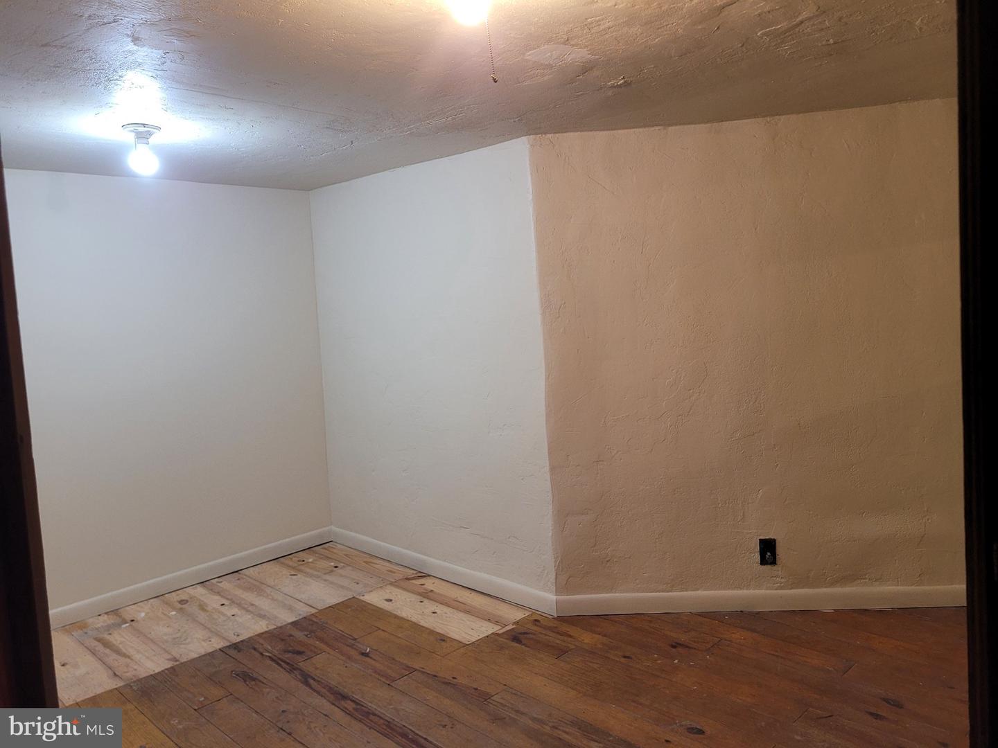 110 N Main St Property Photo 27