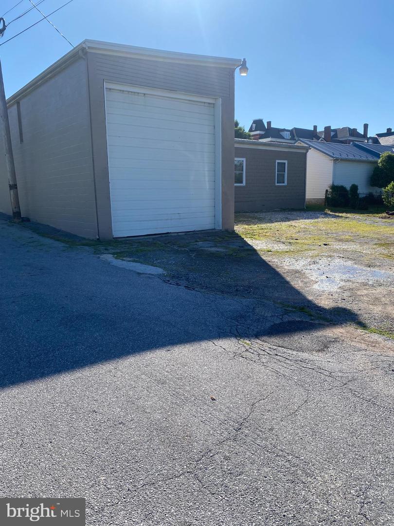 100 Church Rd Property Photo 11