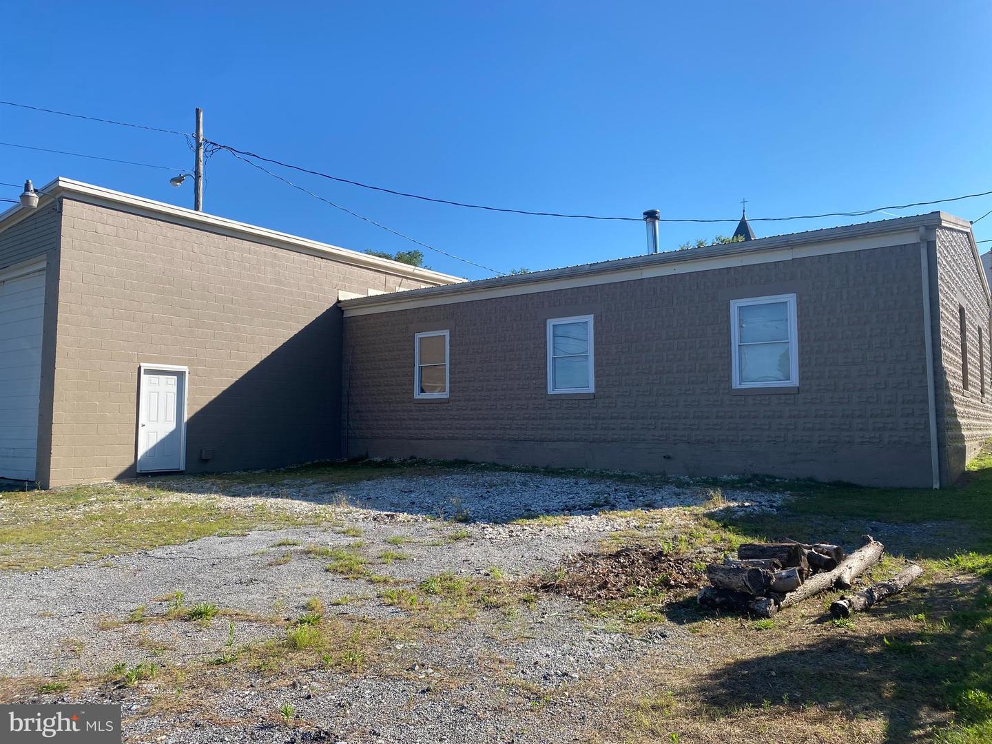 100 Church Rd Property Photo 12