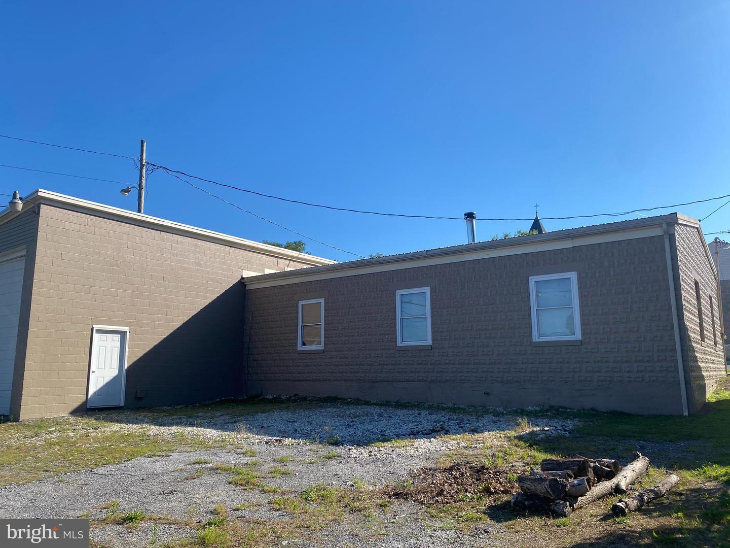 100 Church Rd Property Photo 13