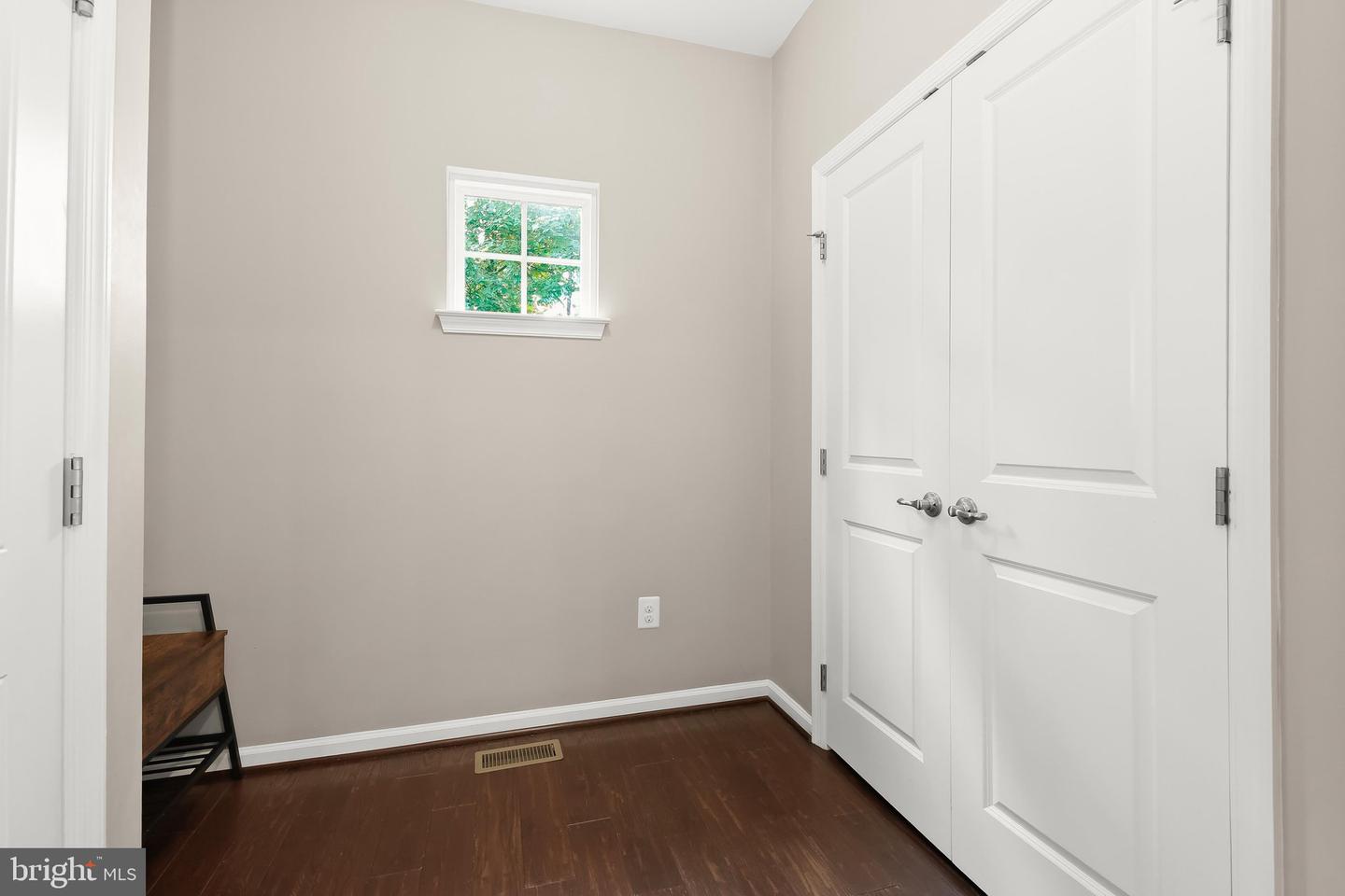 2081 Mountain Ash Ct Property Photo 27