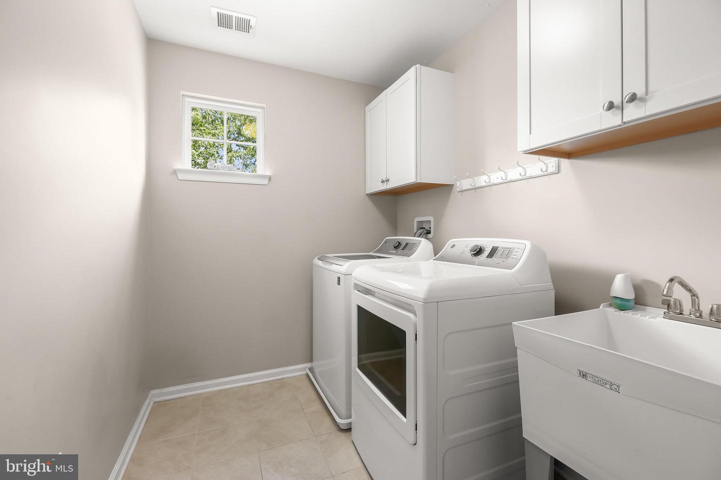 2081 Mountain Ash Ct Property Photo 43