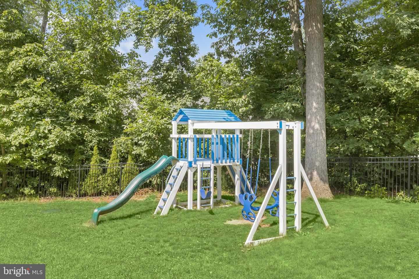2081 Mountain Ash Ct Property Photo 61