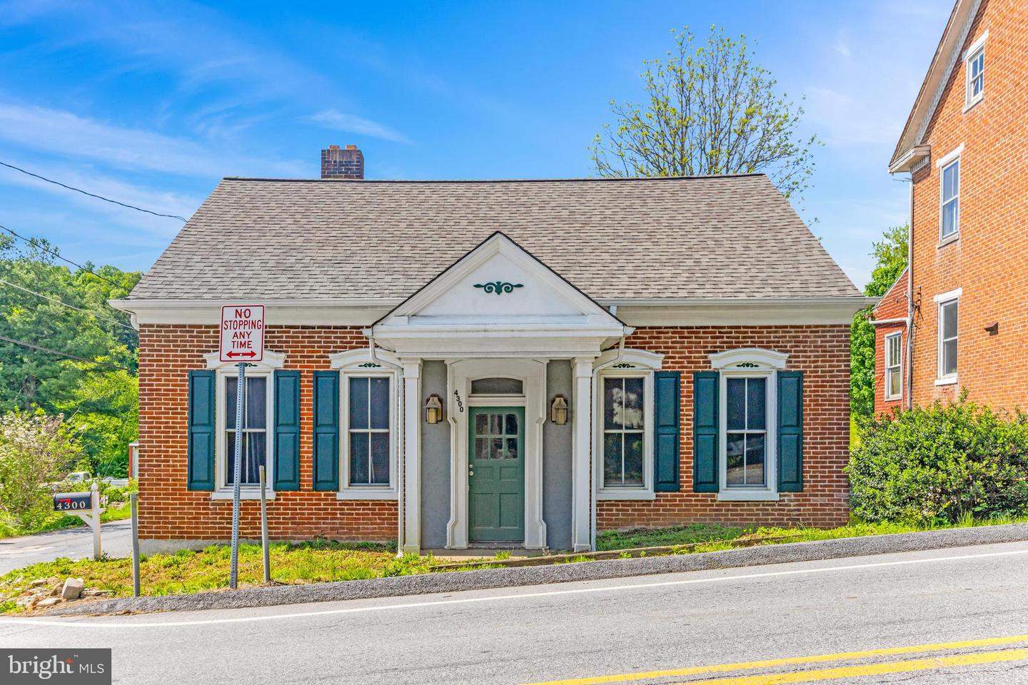 4300 MAIN ST