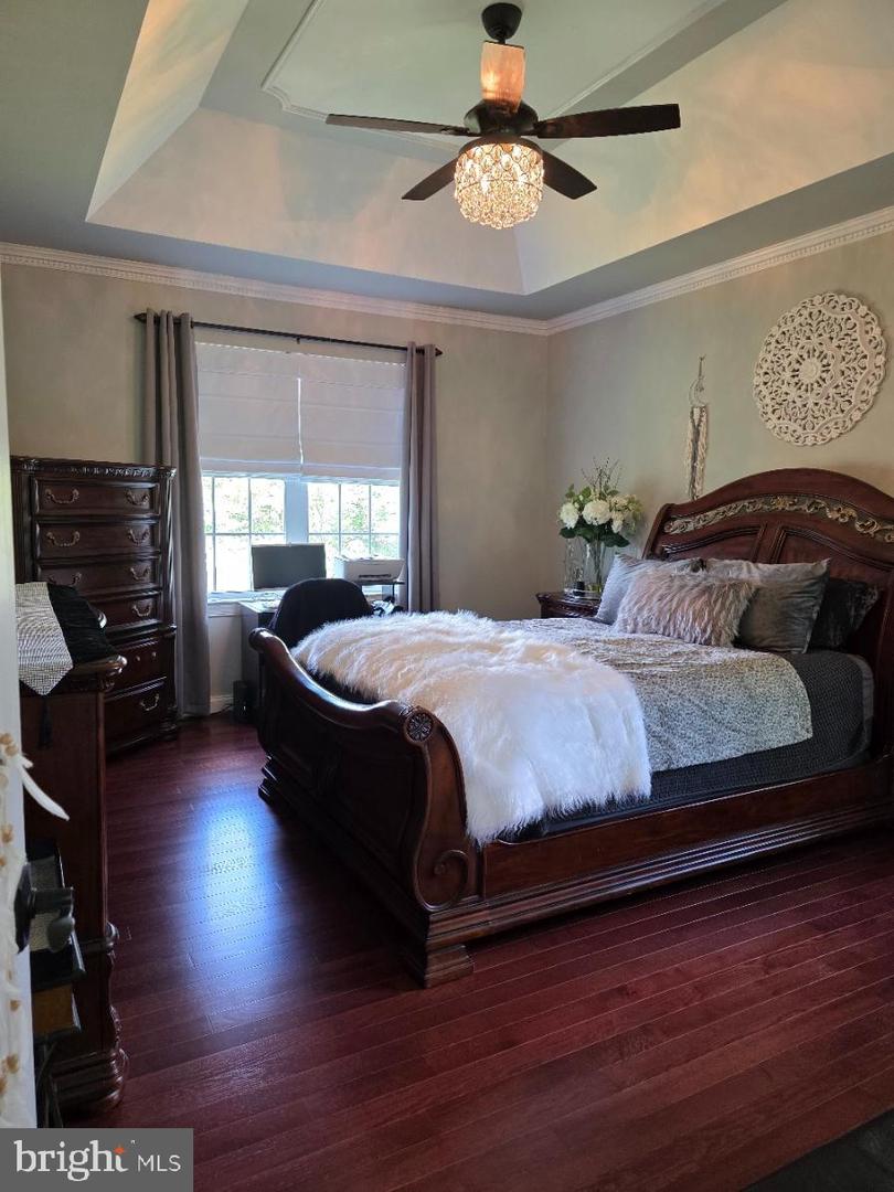 1420 Bollinger Rd Property Photo 8