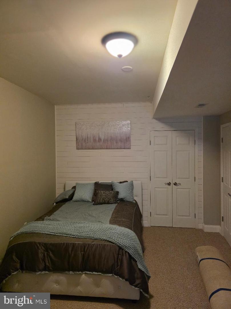 1420 Bollinger Rd Property Photo 29