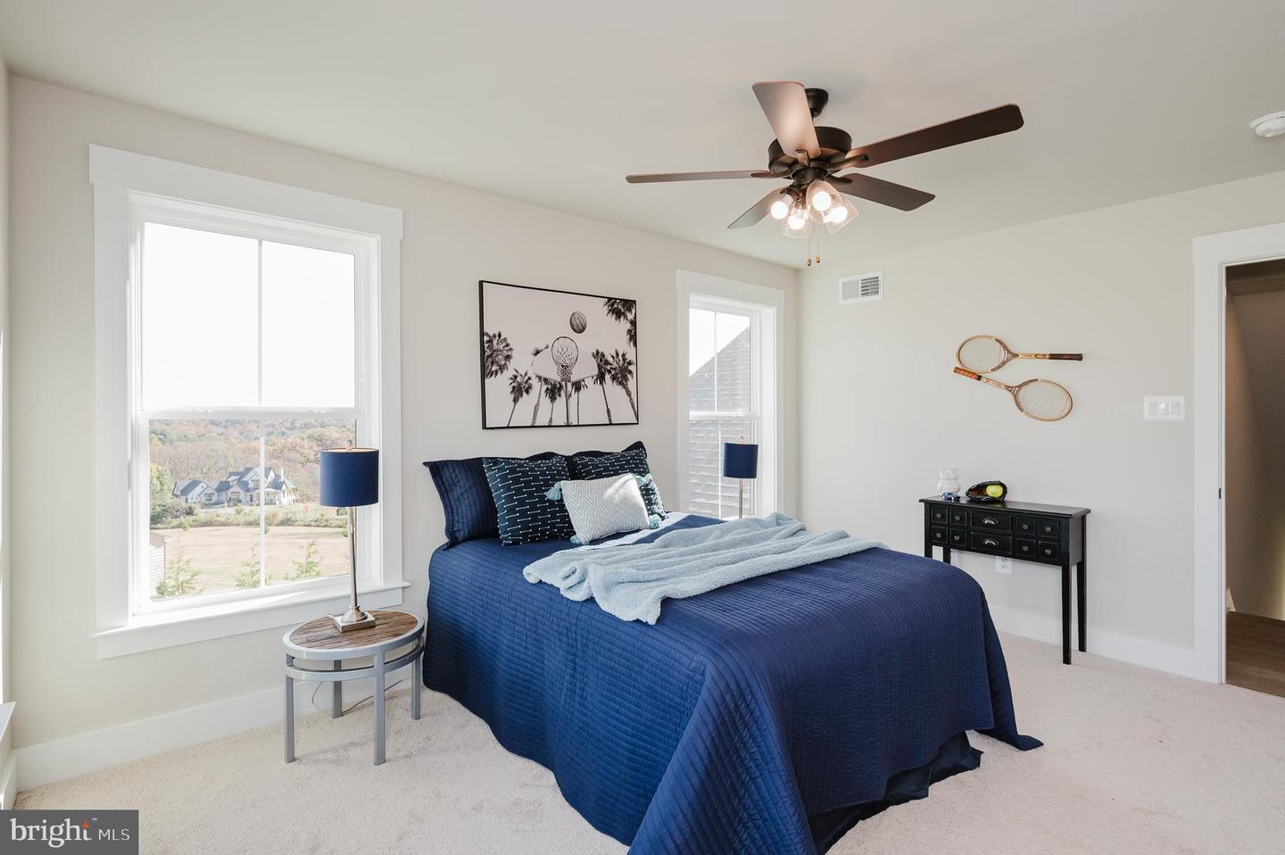 2527a Fourleaf Dr Property Photo 42