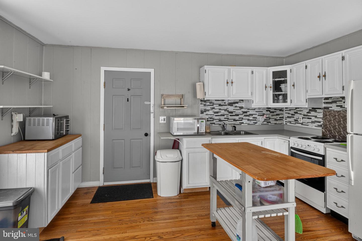 1423 Hallowell Ln Property Photo 45
