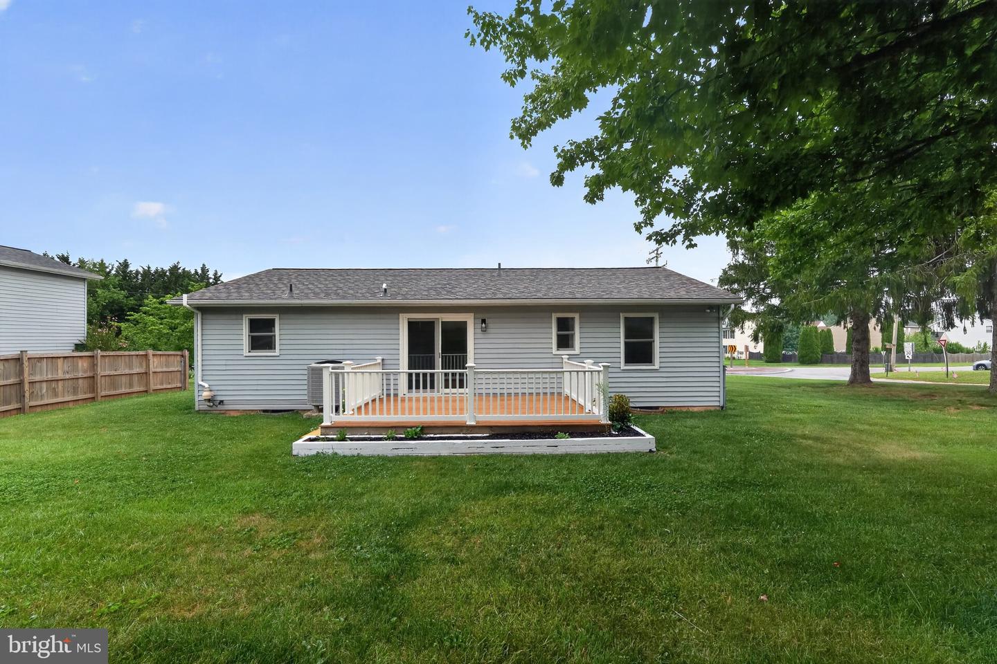 2733 Fridinger Mill Rd Property Photo 4