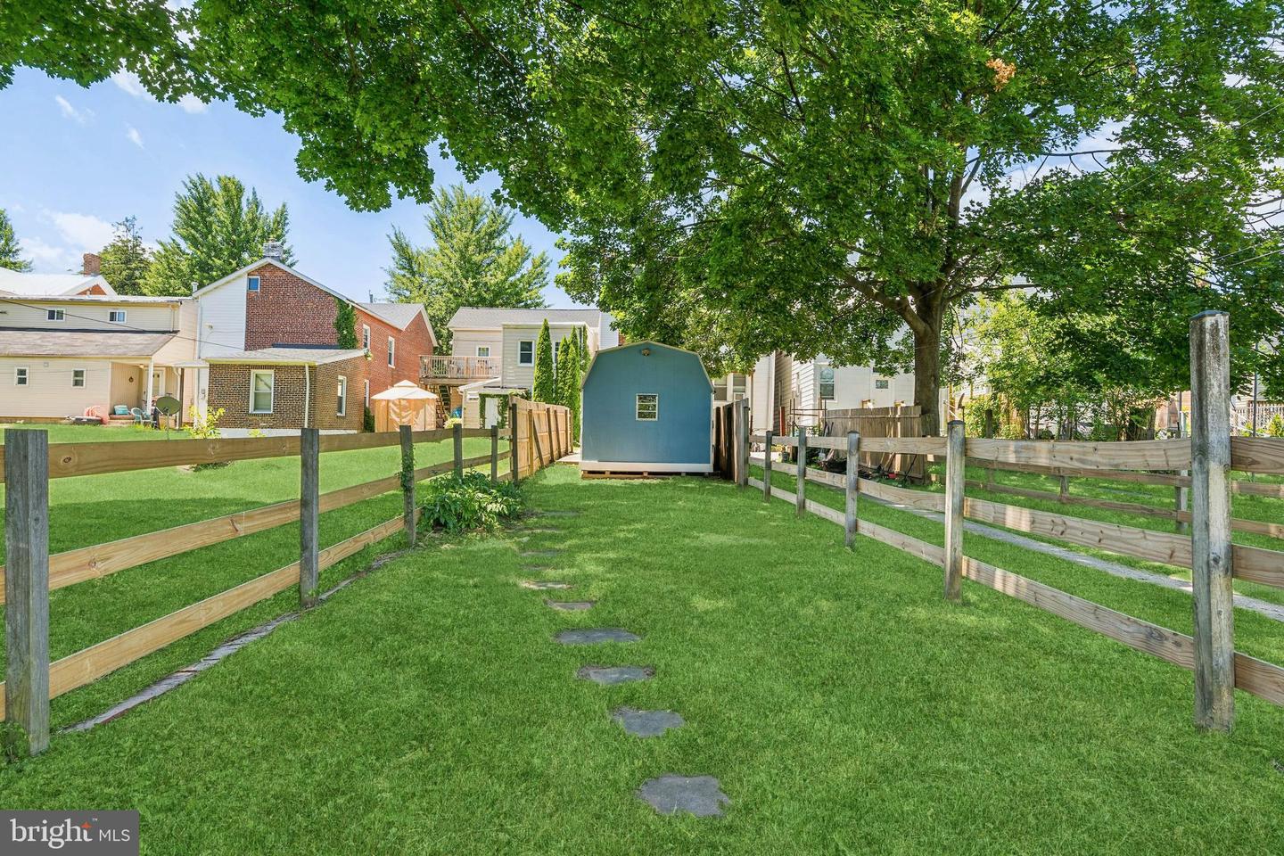 92 Pennsylvania Ave Property Photo 13