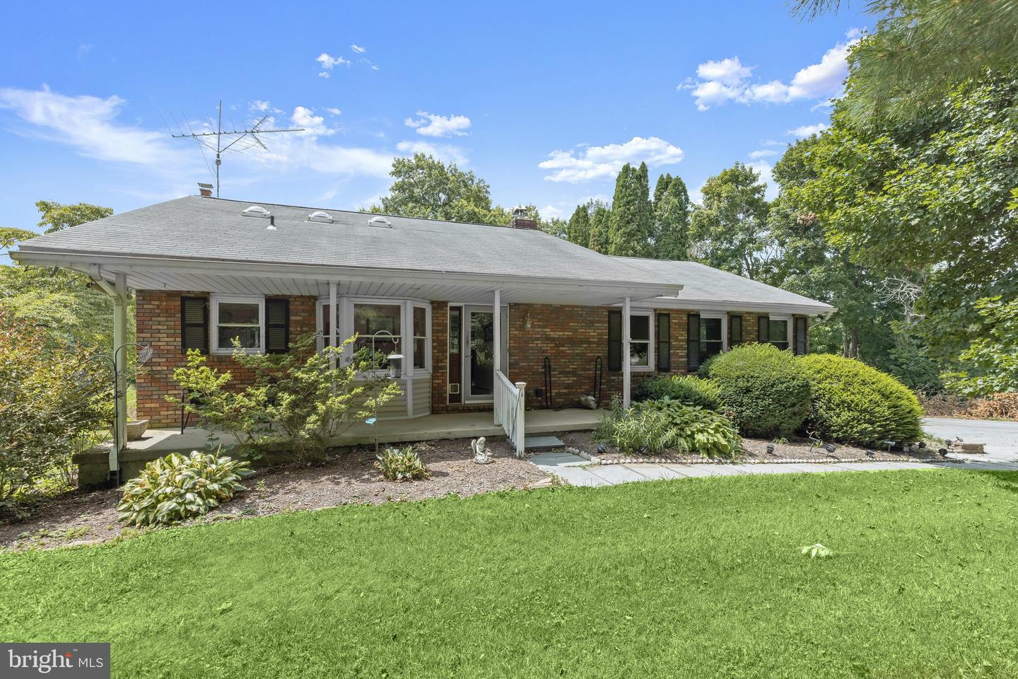 1135 Deer Park Road Property Photo 1