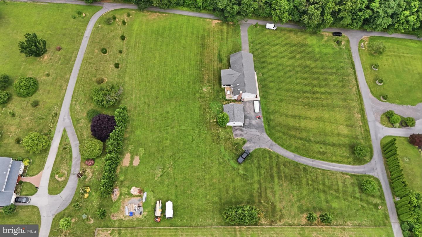 2910 Clear Hill Ln Property Photo 4