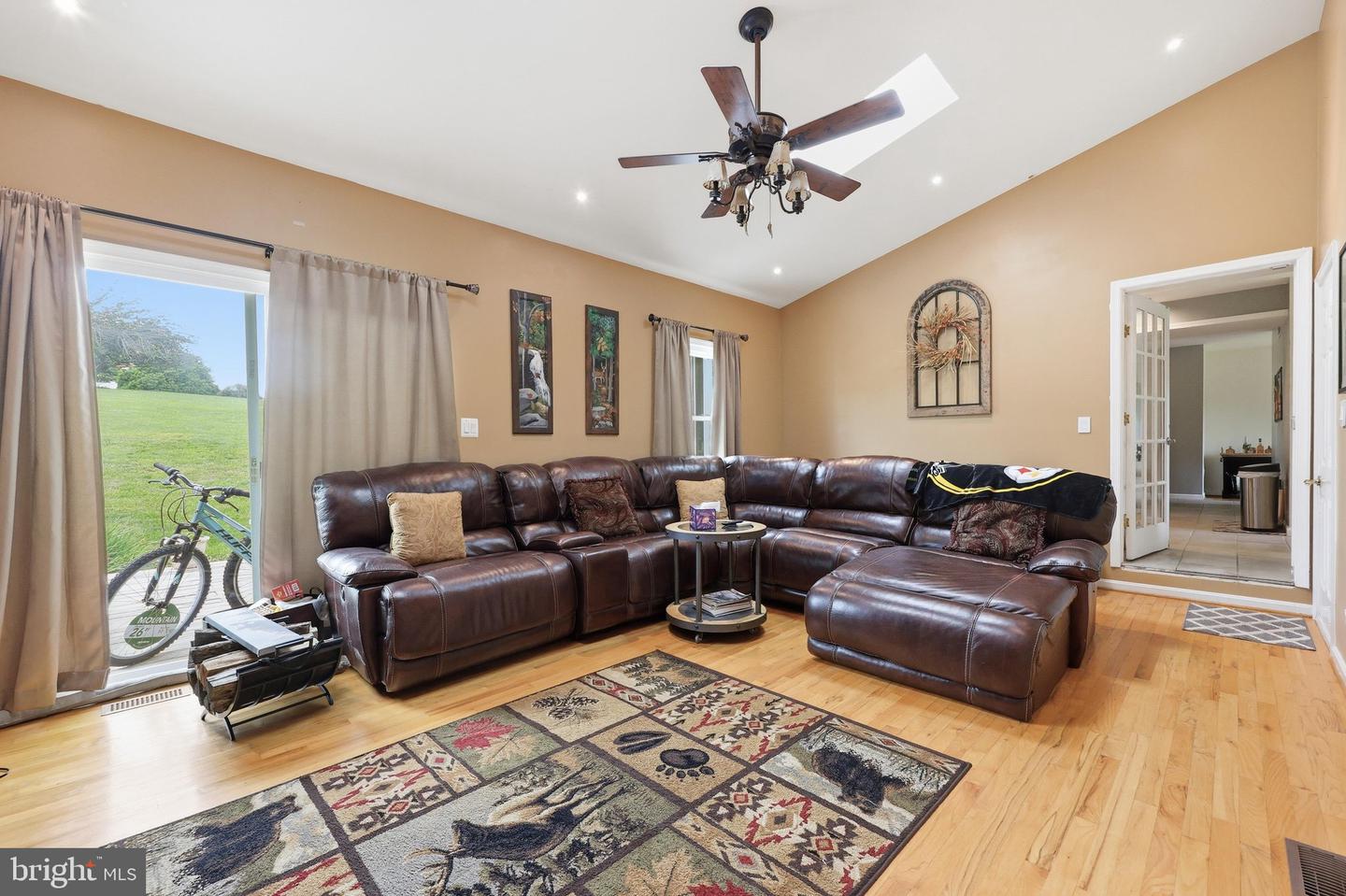 2910 Clear Hill Ln Property Photo 17
