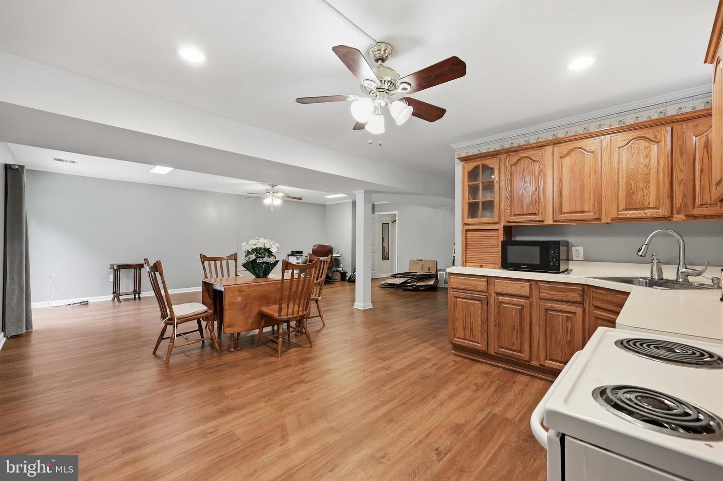 2910 Clear Hill Ln Property Photo 30
