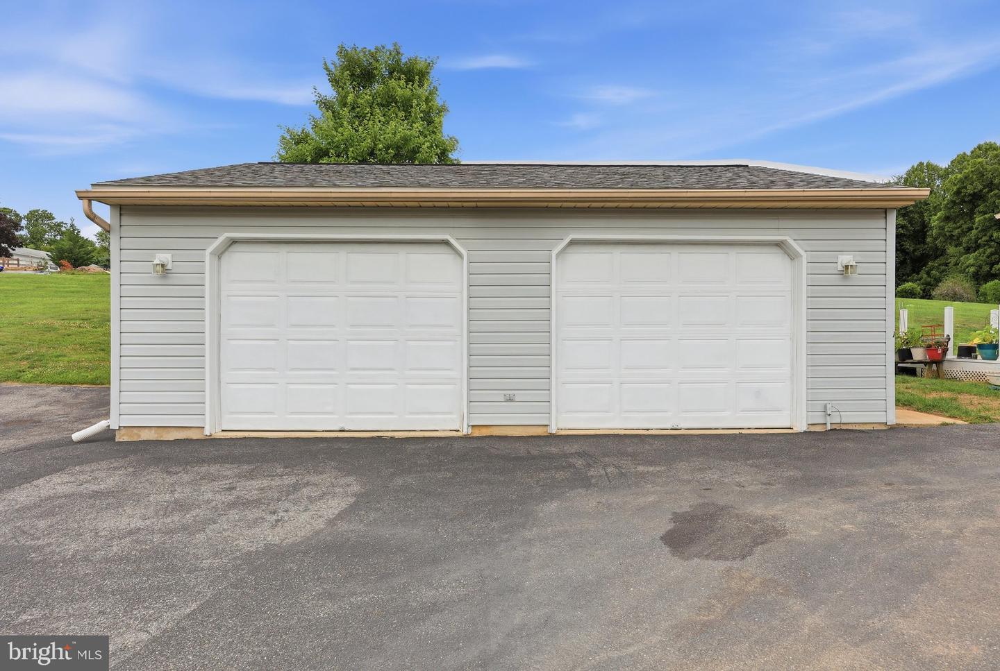 2910 Clear Hill Ln Property Photo 43