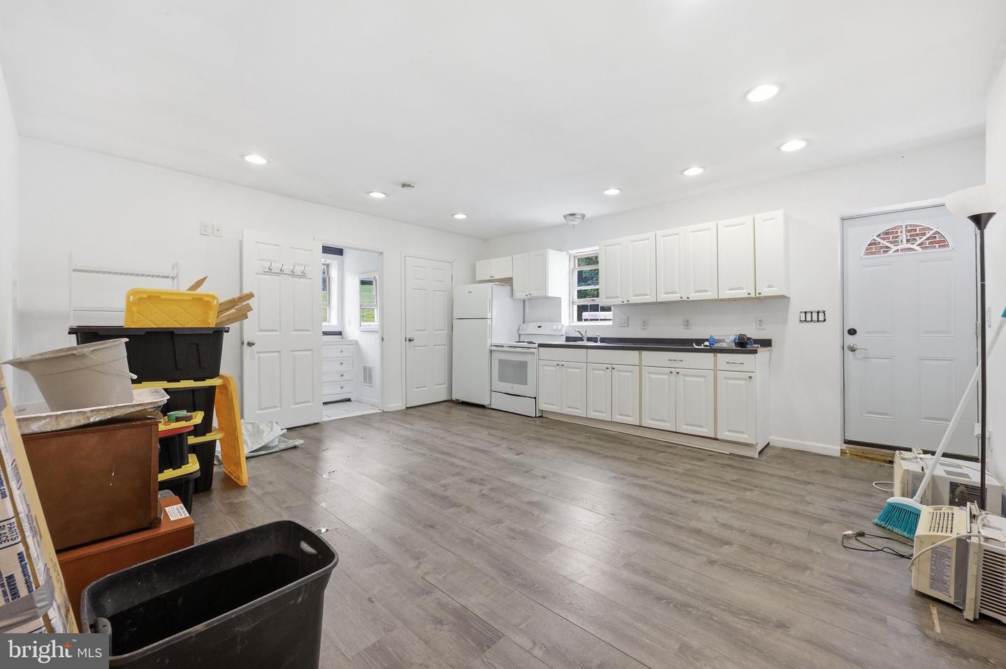 2910 Clear Hill Ln Property Photo 45