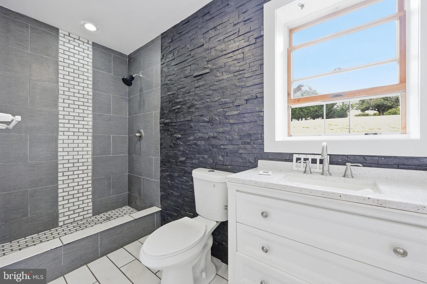 2910 Clear Hill Ln Property Photo 47