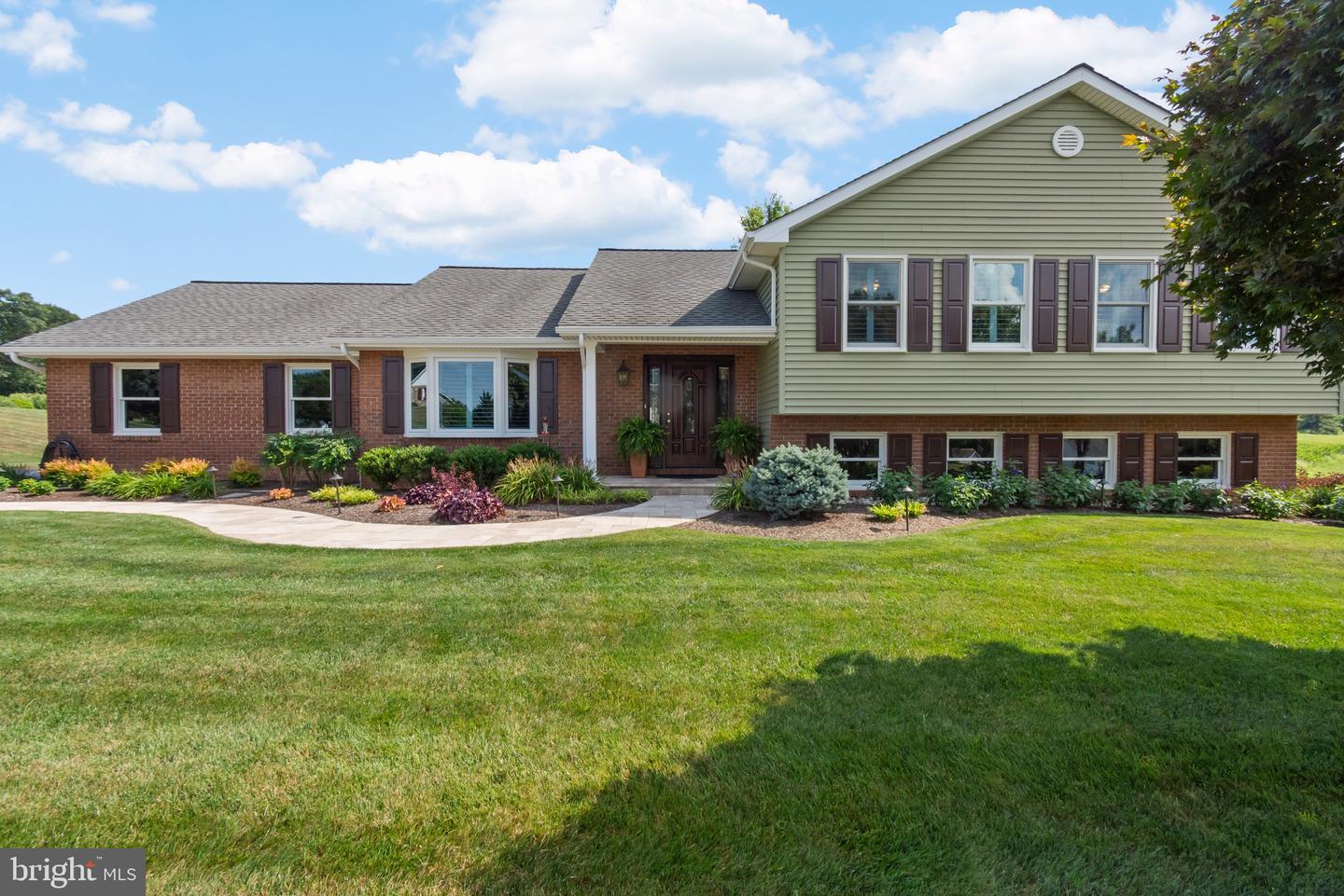 3206 EVES WAY
