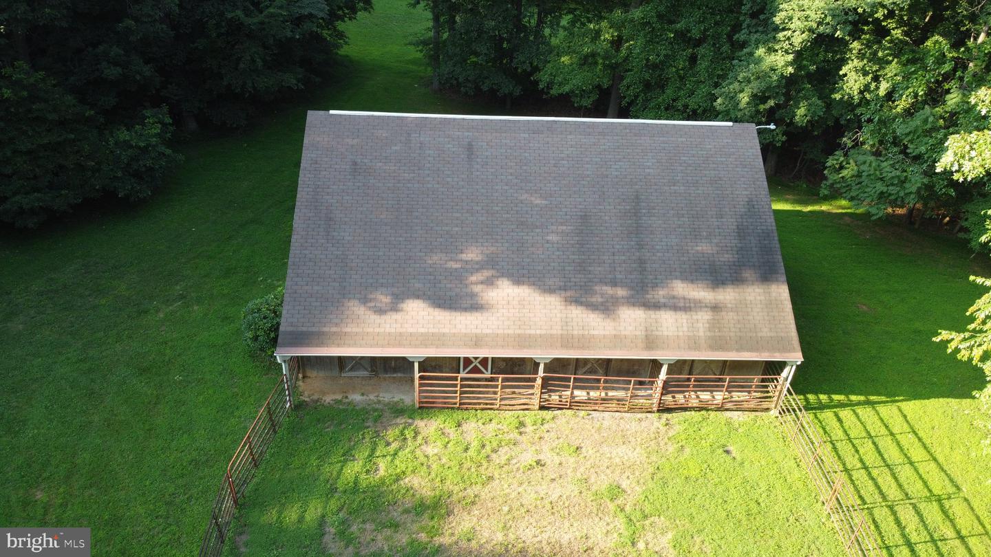2597 Braddock Rd Property Photo 36