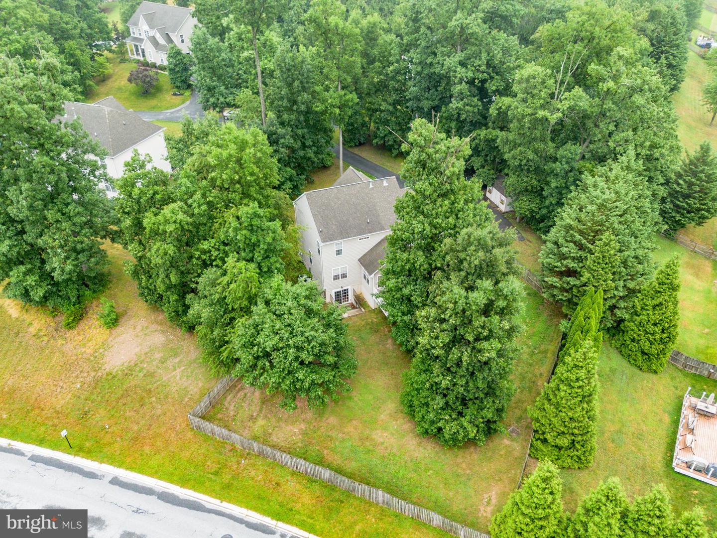 2805 Ridgeleigh Ct Property Photo 3