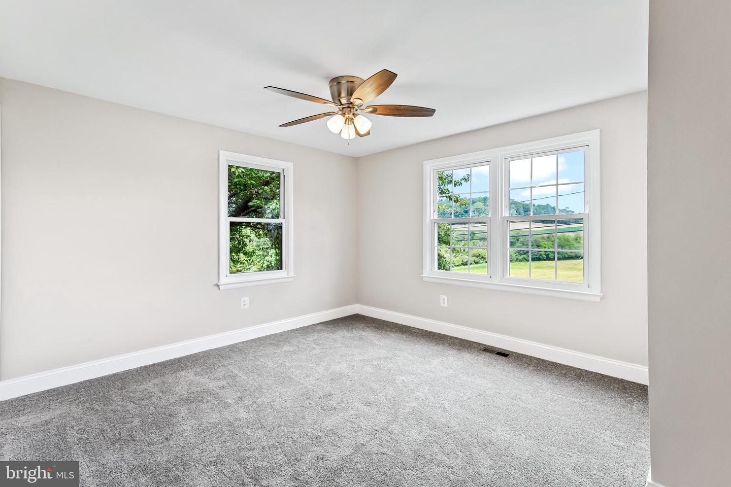 105 Warfieldsburg Rd Property Photo 13