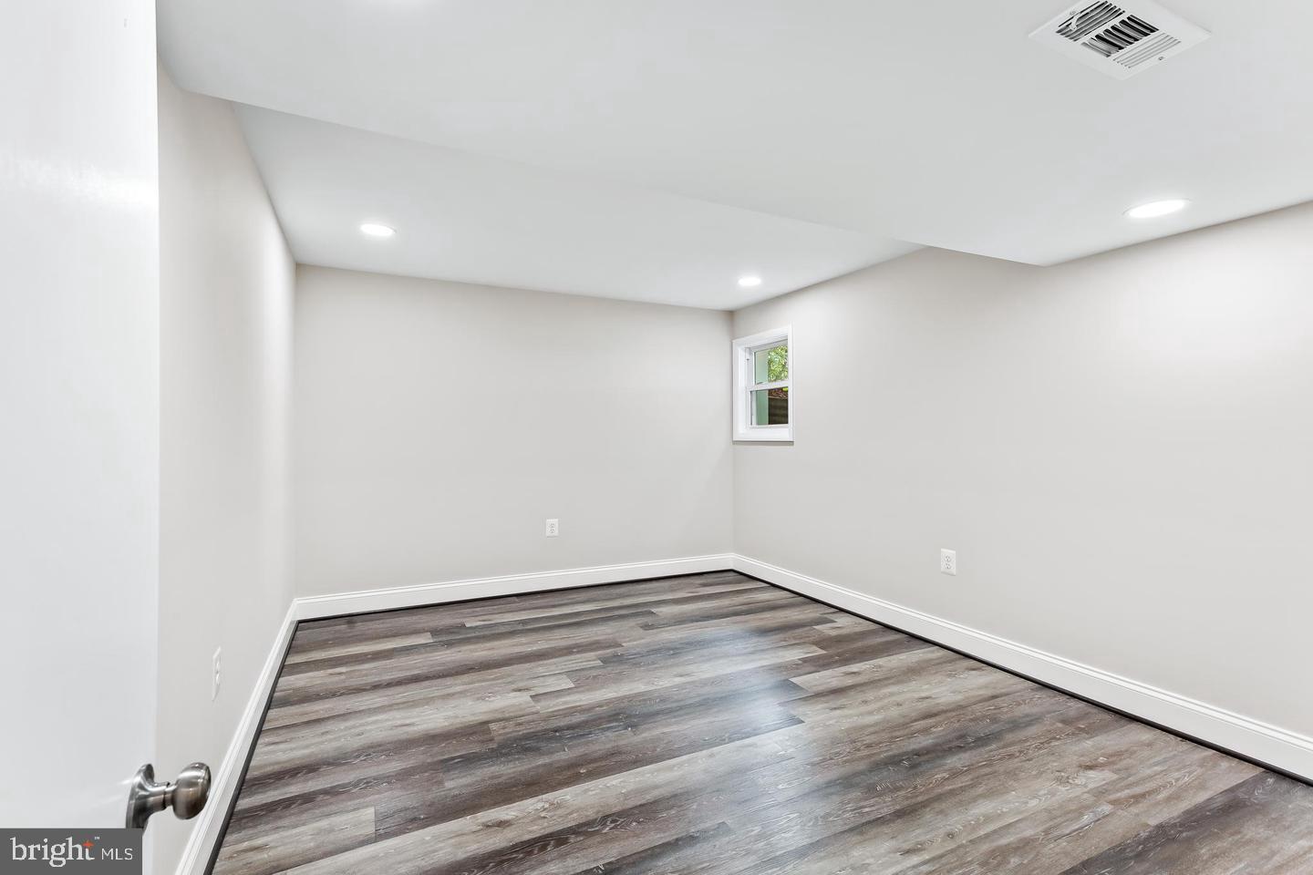 105 Warfieldsburg Rd Property Photo 25
