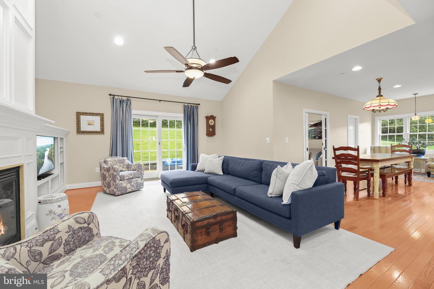 4175 Thomas Dr Property Photo 21
