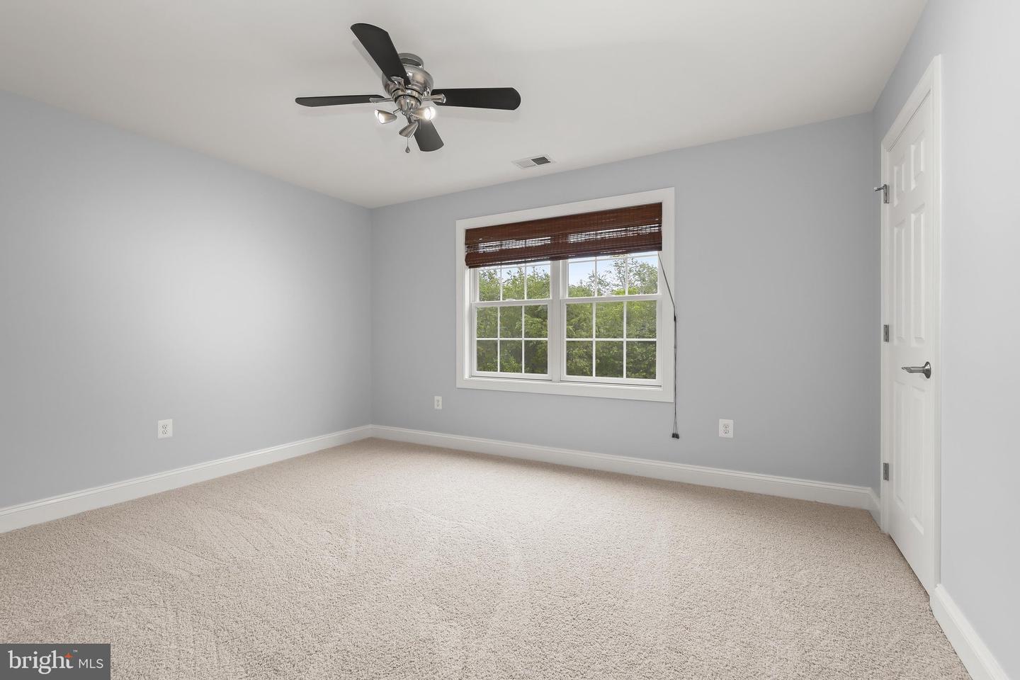 4175 Thomas Dr Property Photo 44