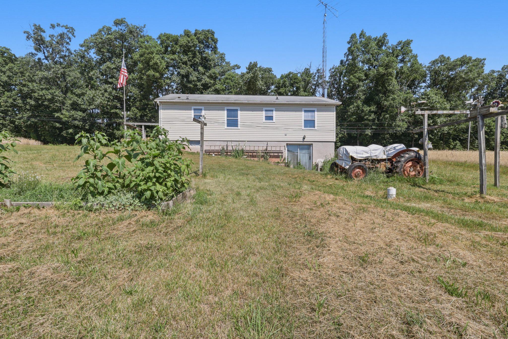2519 & 2511 Robert Arthur Rd Property Photo 41