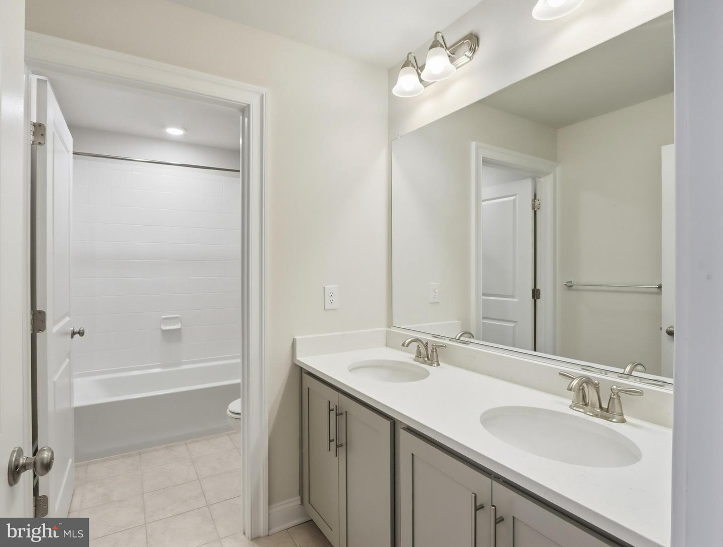 721 Starry Night Dr Property Photo 27