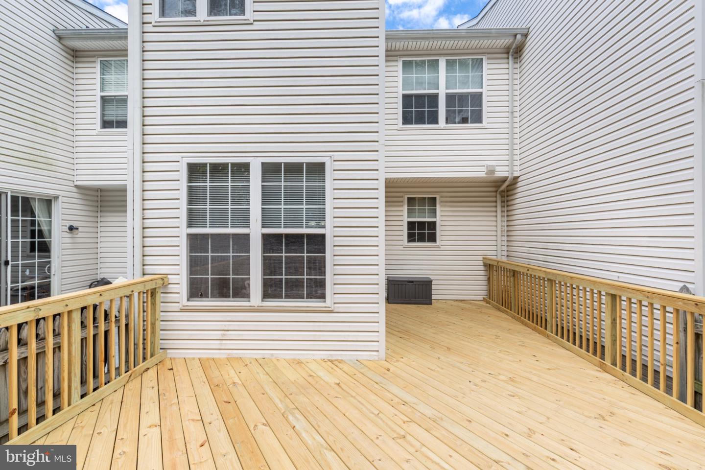 227 Lodestone Ct Property Photo 3