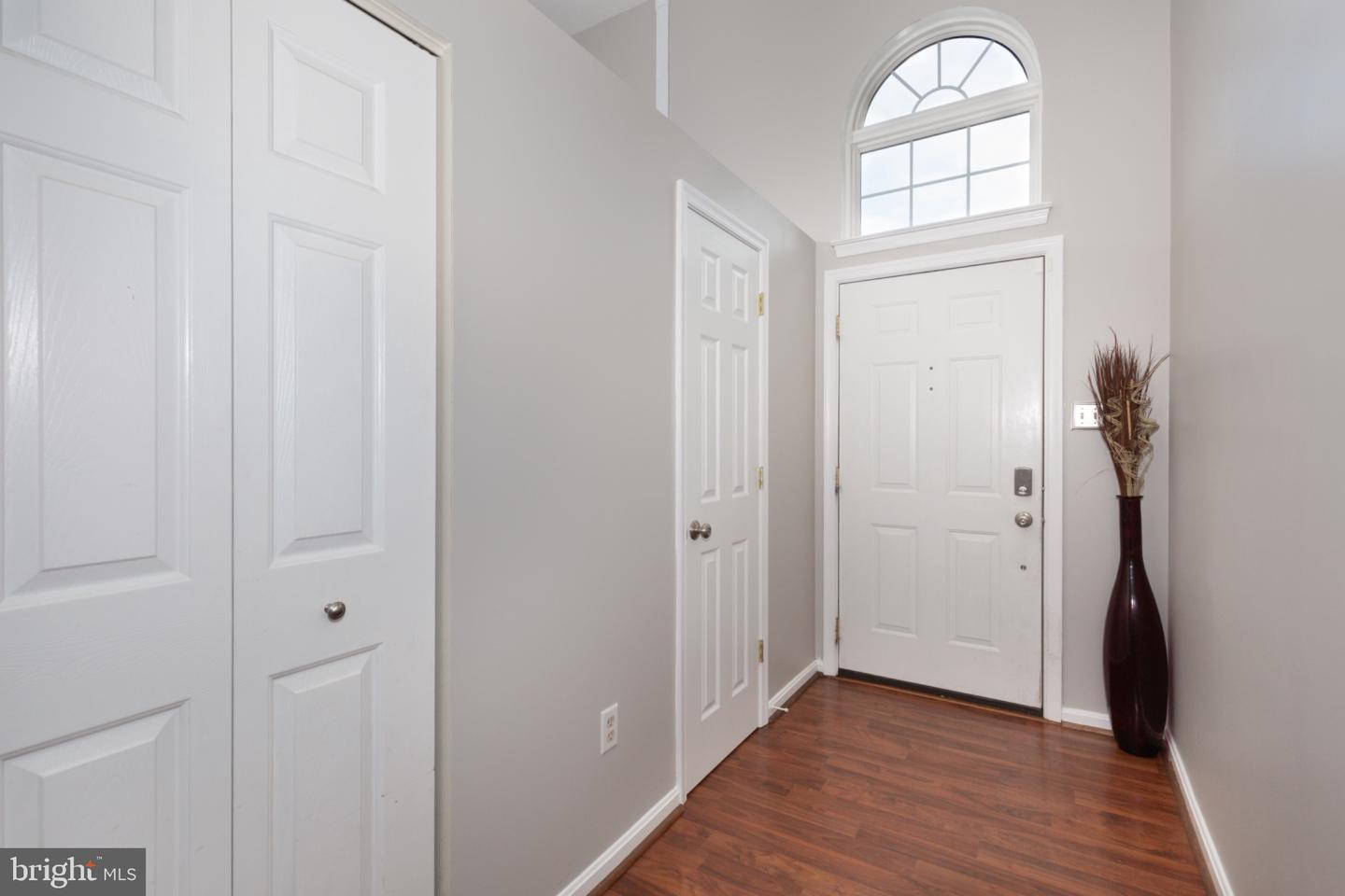 227 Lodestone Ct Property Photo 6
