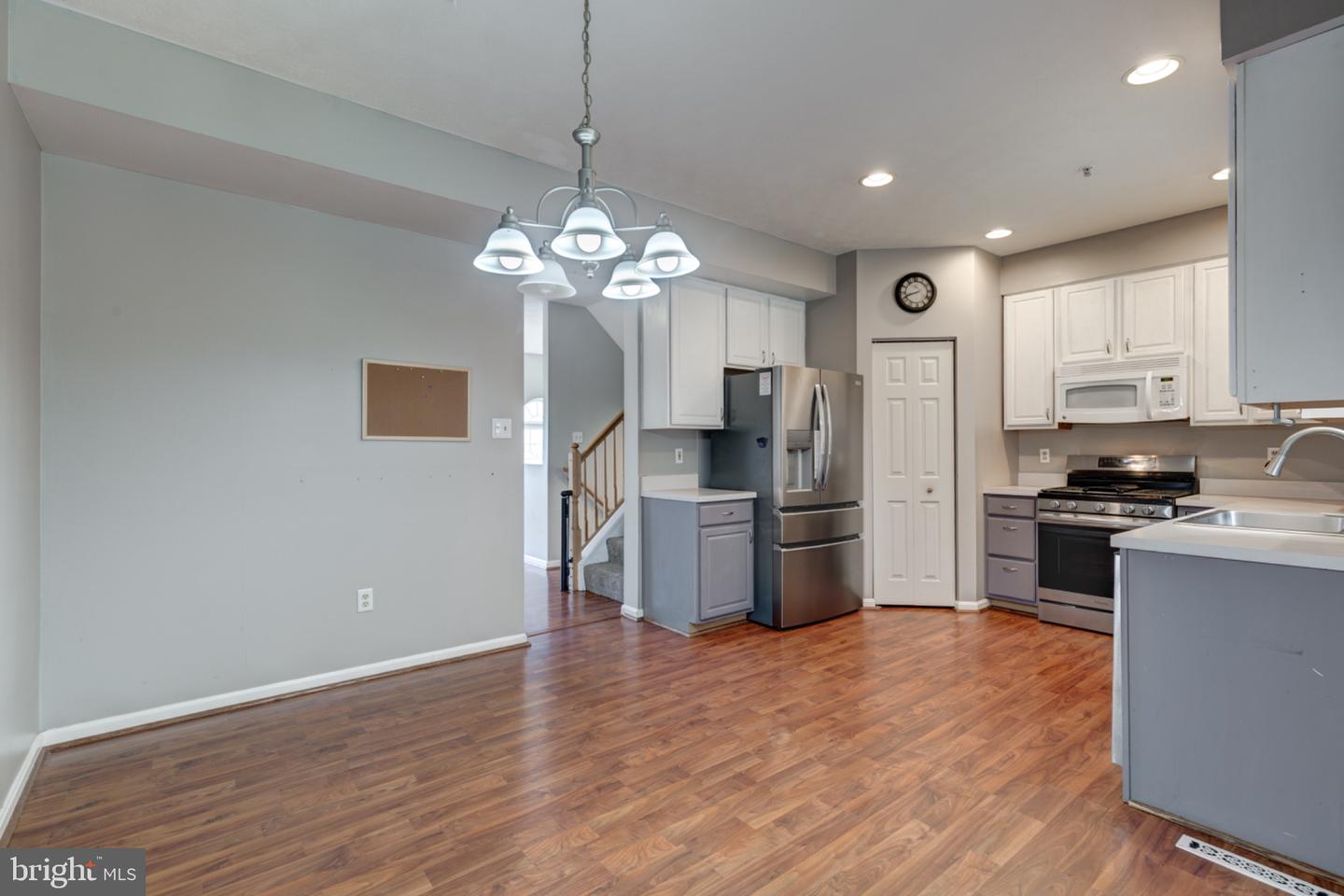 227 Lodestone Ct Property Photo 17