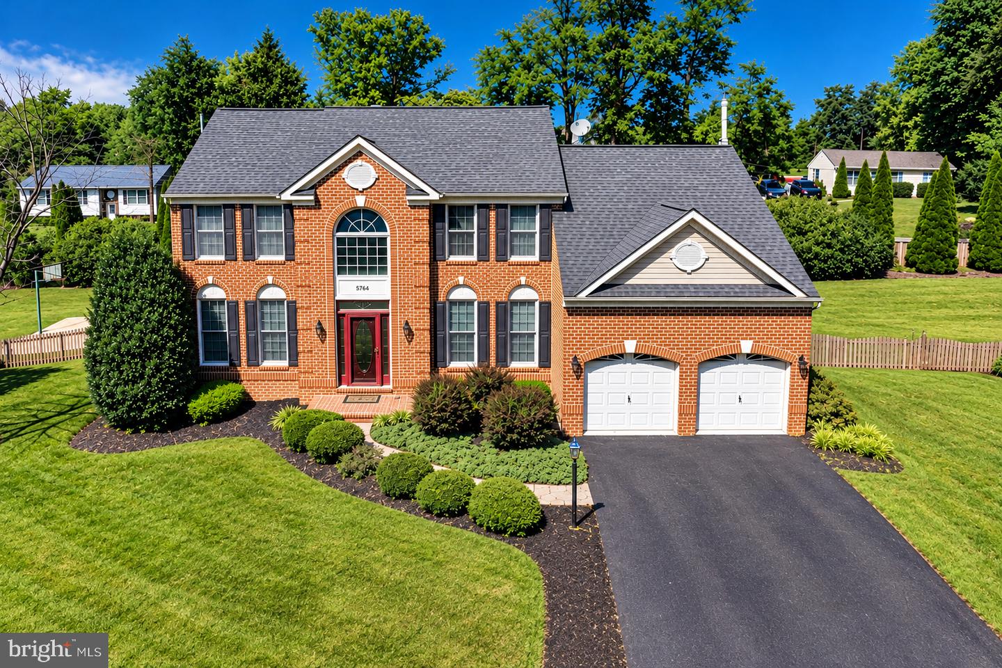 5764 Oyster Bay Dr Property Photo 1