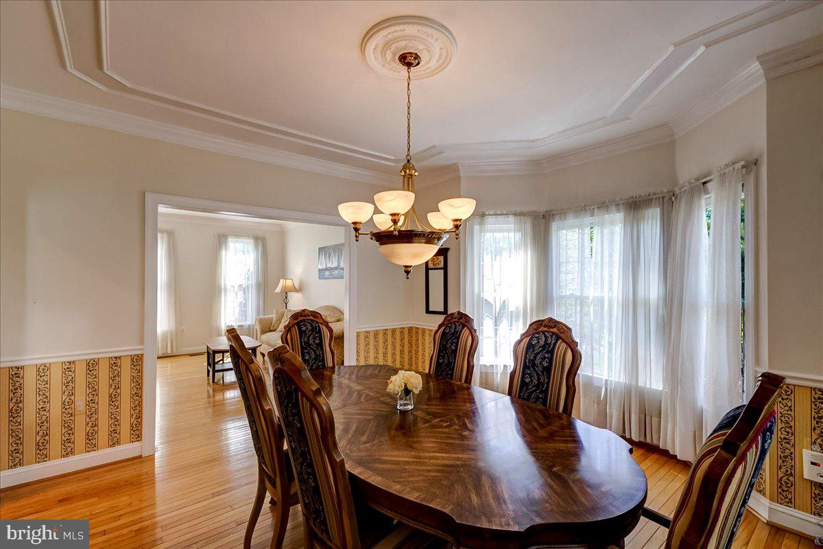 5764 Oyster Bay Dr Property Photo 10