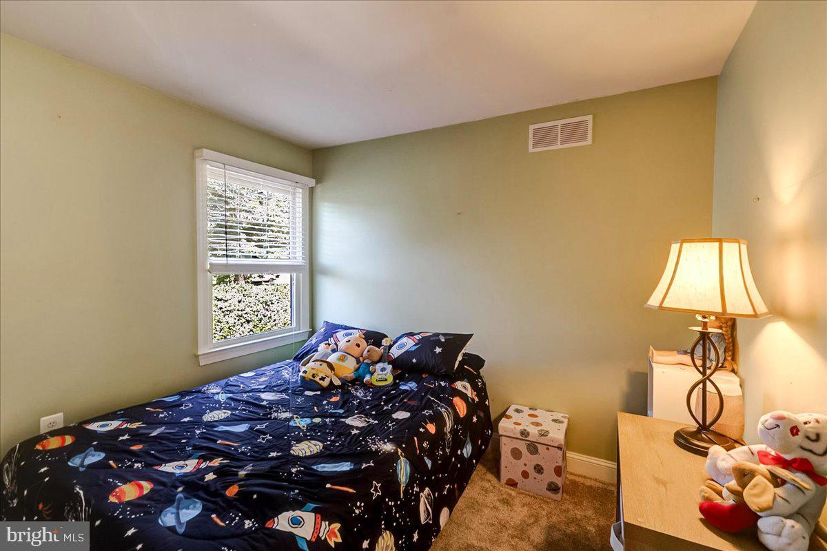 5764 Oyster Bay Dr Property Photo 23