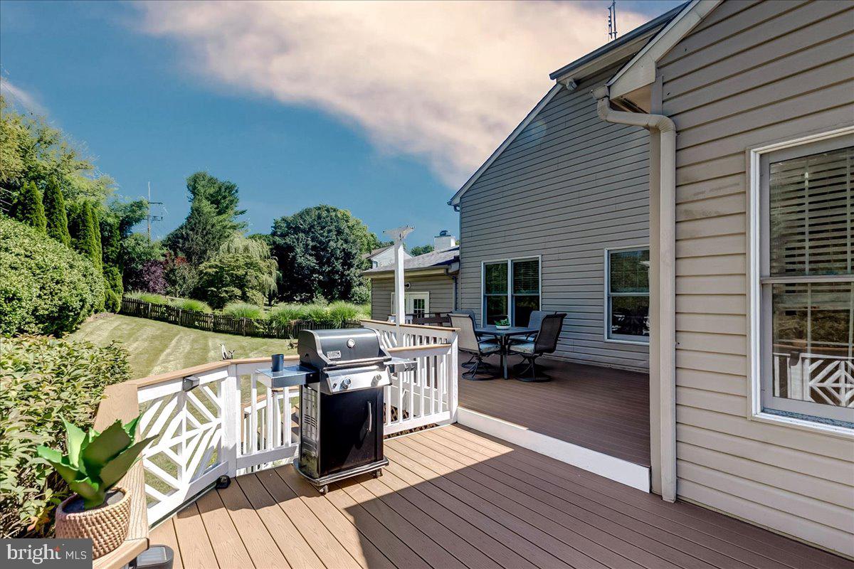 5764 Oyster Bay Dr Property Photo 33