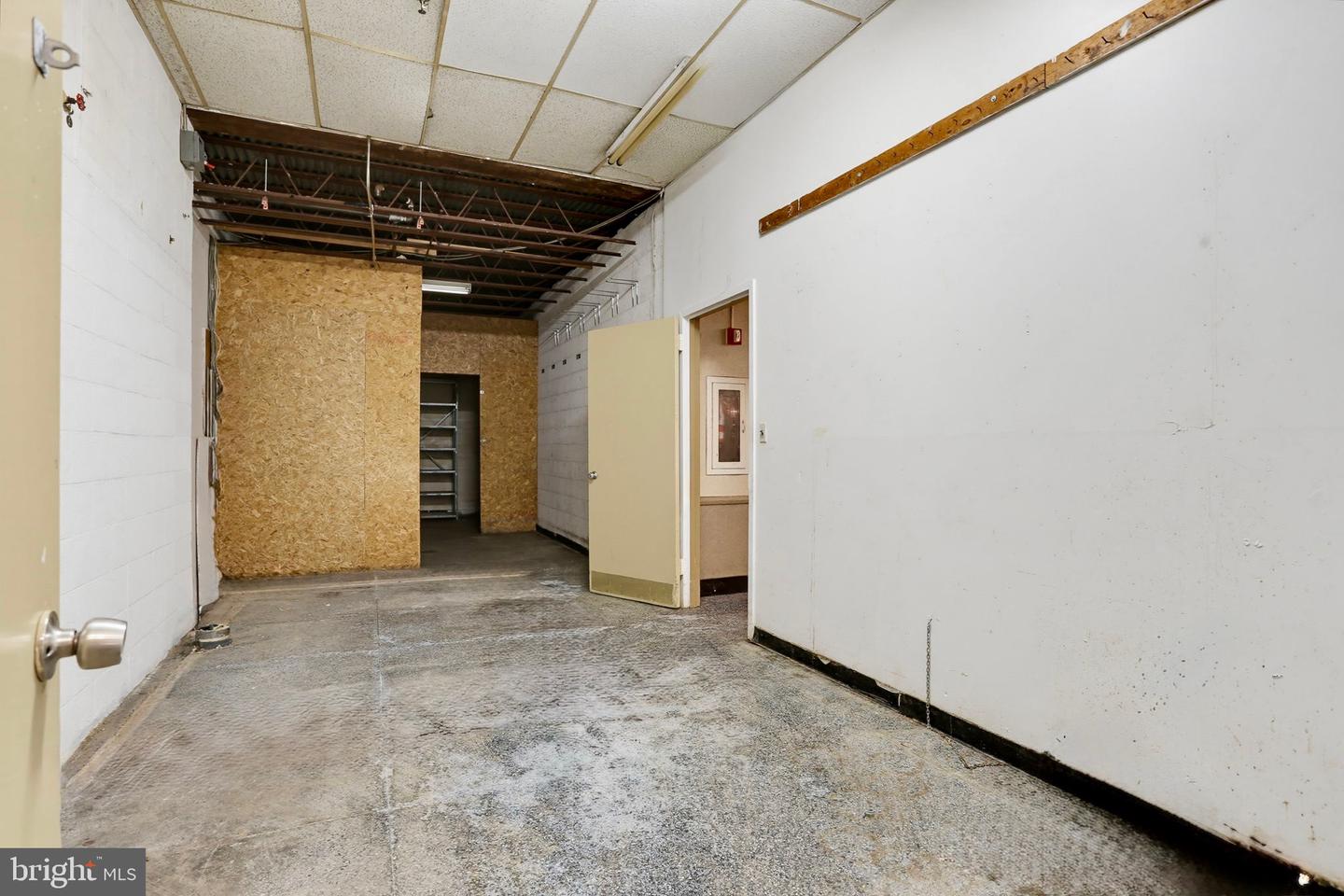 505 Jermor Ln Property Photo 60
