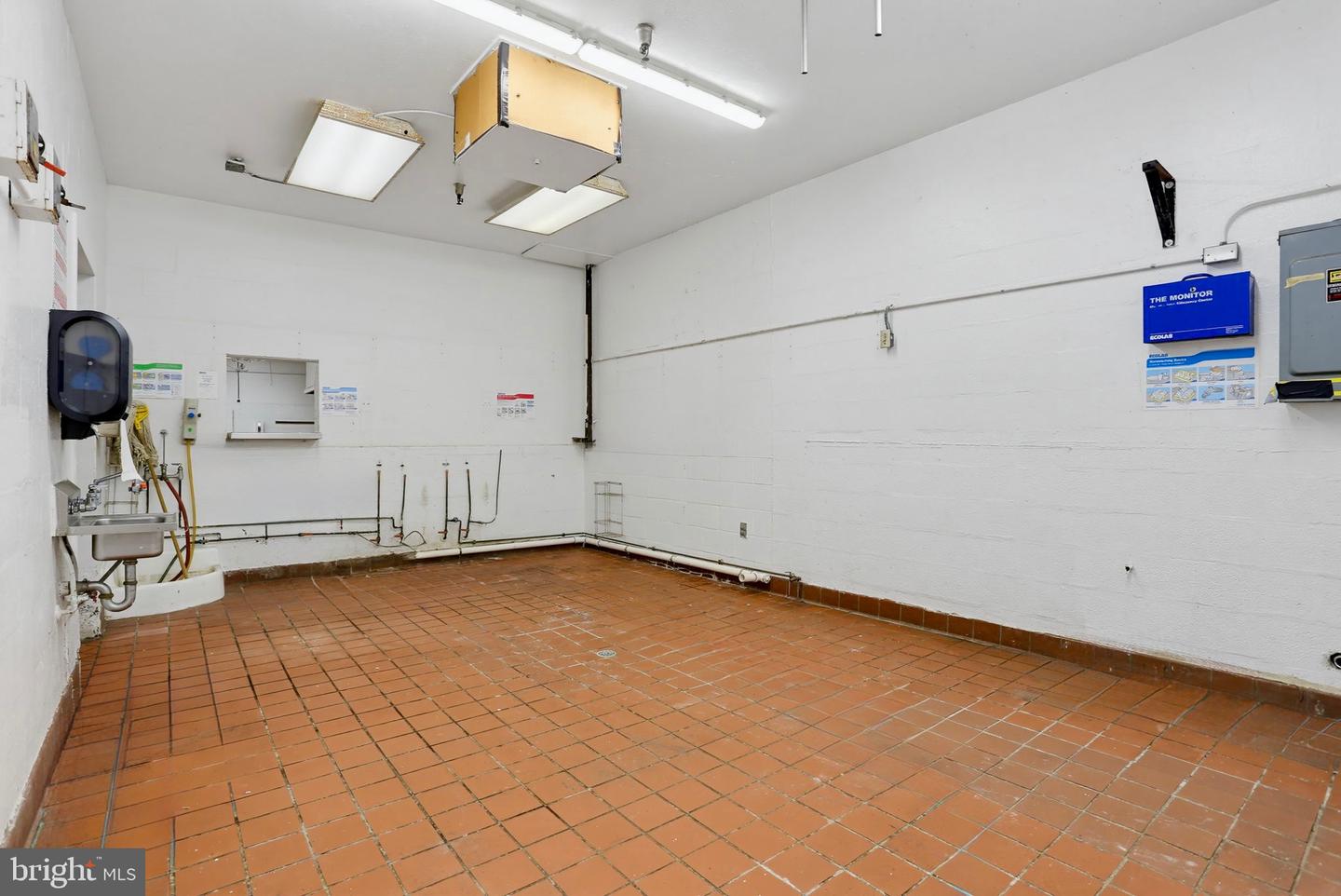 505 Jermor Ln Property Photo 69